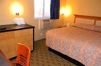Stay Inn & Suites - Stockbridge Exterior foto